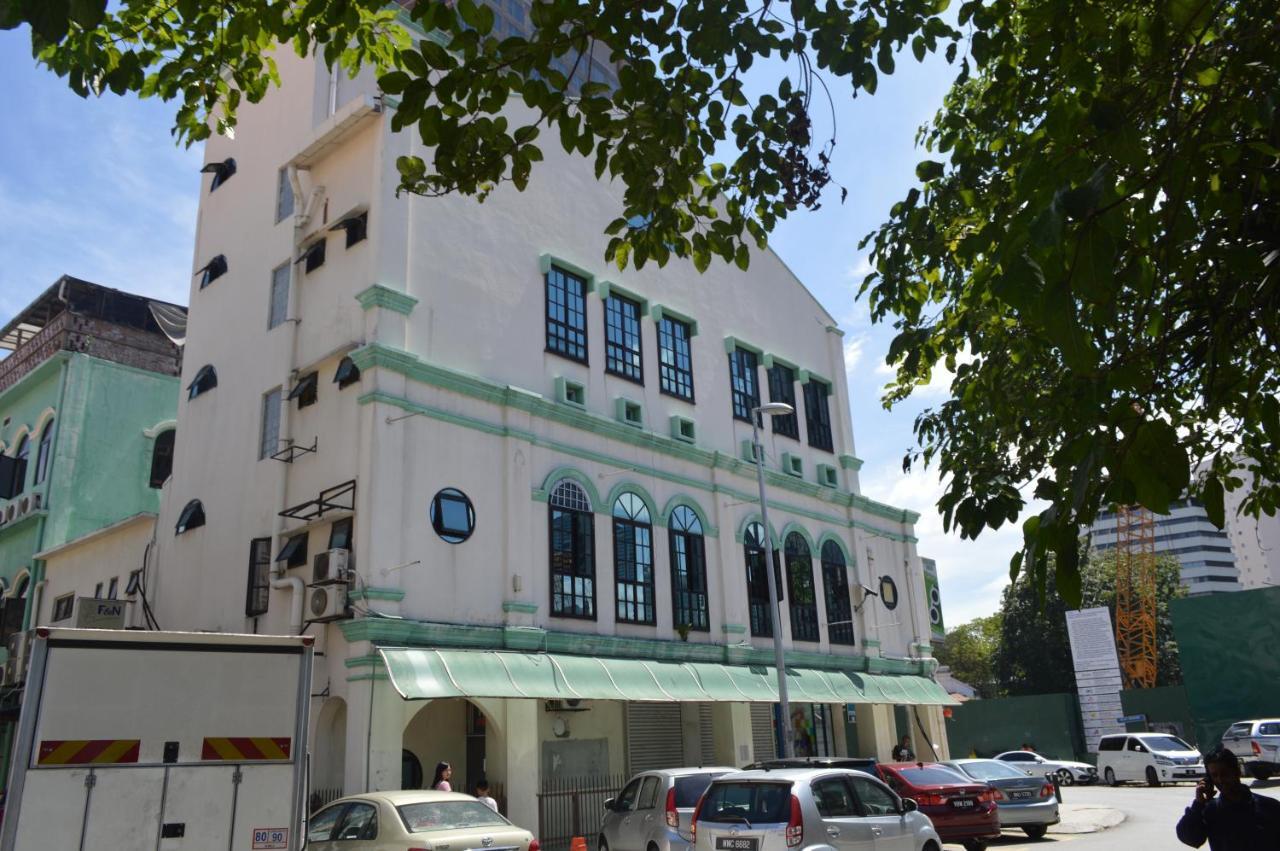 Hostel Travel Hub Kuala Lumpur